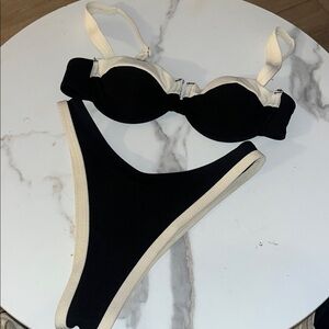 Black and White Women's Bikini Set!